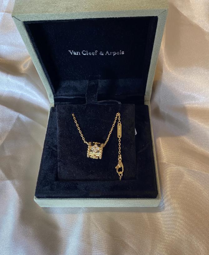 Gold fill perlee diamond clover necklace, 18k gold plated silver, Christmas holiday pendant #clover Gift