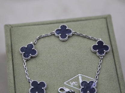 Navy blue Christmas clover bracelet 925 sterling silver 18k gold plating (w8 vc stamp)