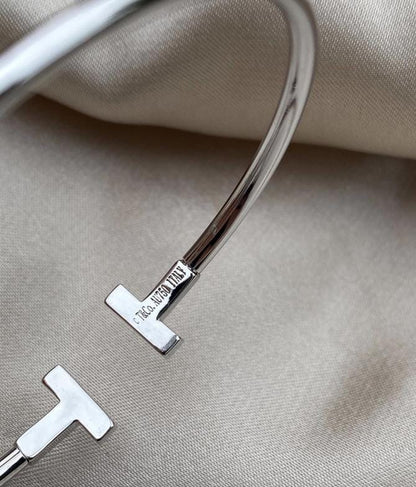 T.T co bracelet - 18k gold plated bracelet - 19cm size adjustable narrow pipe T bracelet