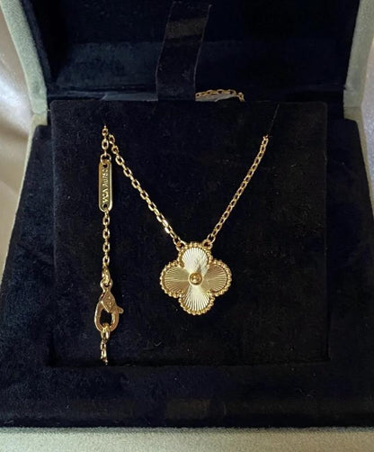 Gold fill clover necklace four leaf 18k Gold Plated 925 Sterling (w8 vc stamp) Gift