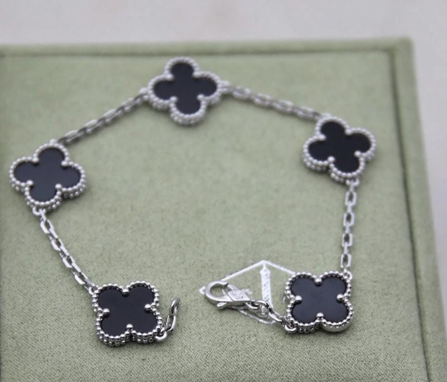 Black onyx Clover bracelet 925 sterling silver (w8 vc stamp)