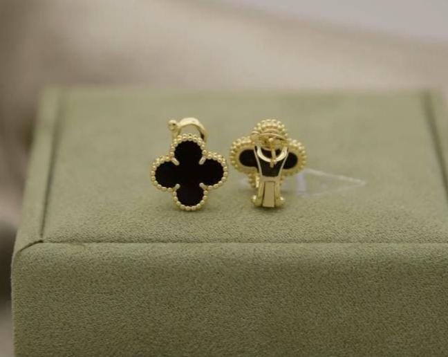 18k Gold Black Clover earrings with stemp