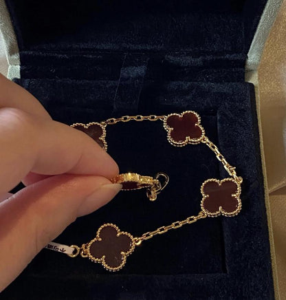 18k Gold Red Clover Bracelet carnelian Chain motif #Gift